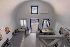 Panoramic Argyro's IO House with Jacuzzi