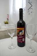 Panoramic Argyro's IO House with Jacuzzi