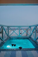 Panoramic Argyro's IO House with Jacuzzi