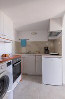 Panoramic Argyro's IO House with Jacuzzi