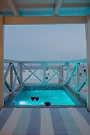 Panoramic Argyro's IO House with Jacuzzi