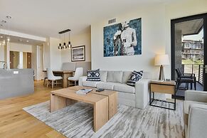 Lift Condo With Ski-in out w Village Access hot tub Fitness Center ski