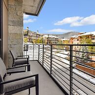 Lift Condo With Ski-in out w Village Access hot tub Fitness Center ski