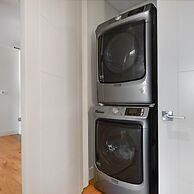 Lift Condo With Ski-in out w Village Access hot tub Fitness Center ski