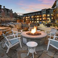 Lift Condo With Ski-in out w Village Access hot tub Fitness Center ski