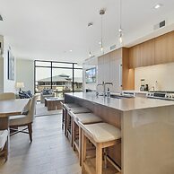 Lift Condo With Ski-in out w Village Access hot tub Fitness Center ski