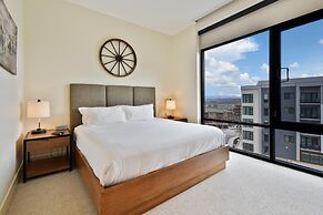 Stunning 4-bdr Penthouse With Rooftop Deck Ski-in out Access Pool hot 