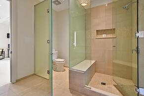 Stunning 4-bdr Penthouse With Rooftop Deck Ski-in out Access Pool hot 