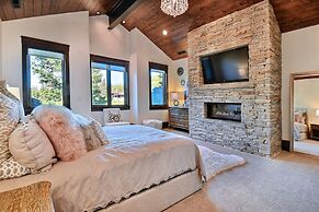 Chic Colony Ski-in Ski Out Villa Direct Access to Adventures at Park C