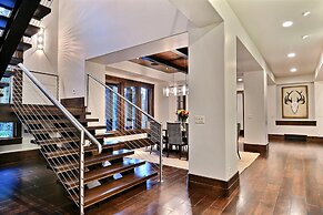 Chic Colony Ski-in Ski Out Villa Direct Access to Adventures at Park C