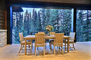 Chic Colony Ski-in Ski Out Villa Direct Access to Adventures at Park C