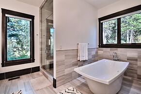 Chic Colony Ski-in Ski Out Villa Direct Access to Adventures at Park C