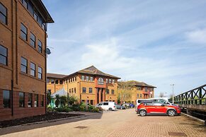 2 Bedroom Apartment Waterside Taunton