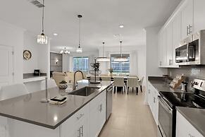 8946ptd- The Retreat At Championsgate 6 Bedroom Home by RedAwning