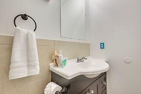 Hollywood Beach Bungalow Near Golf: Pets Welcome!