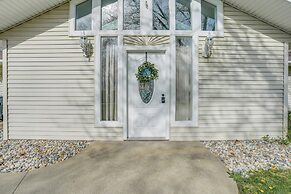 Benton Harbor Home w/ Fire Pit - 2 Mi to Beach!