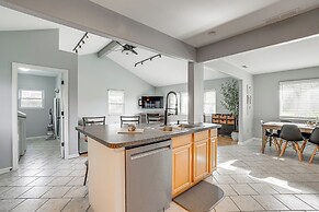 Benton Harbor Home w/ Fire Pit - 2 Mi to Beach!