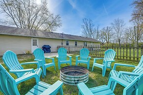 Benton Harbor Home w/ Fire Pit - 2 Mi to Beach!
