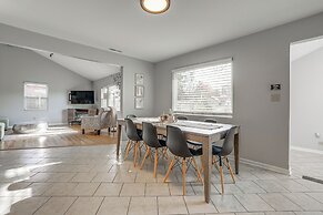 Benton Harbor Home w/ Fire Pit - 2 Mi to Beach!