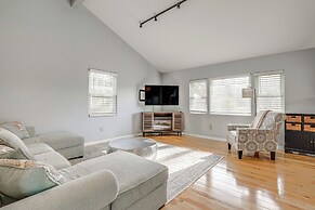 Benton Harbor Home w/ Fire Pit - 2 Mi to Beach!