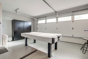 Benton Harbor Home w/ Fire Pit - 2 Mi to Beach!