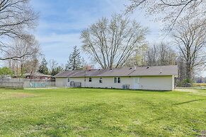 Benton Harbor Home w/ Fire Pit - 2 Mi to Beach!