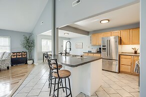 Benton Harbor Home w/ Fire Pit - 2 Mi to Beach!