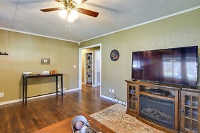 Cozy Dubois Home w/ Deck ~ 8 Mi to Treasure Lake!