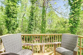 Modern Conyers Retreat - 9 Mi to Arabia Mountain!