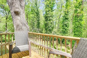 Modern Conyers Retreat - 9 Mi to Arabia Mountain!