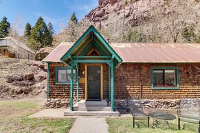 Downtown Ouray Apt w/ River & Mountain Views!