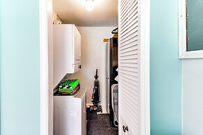 Downtown Ouray Apt w/ River & Mountain Views!