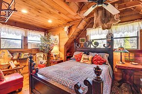 Rustic Cabin w/ Porches: 8 Mi to Tallulah Gorge!