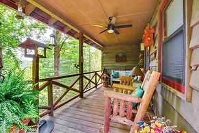 Rustic Cabin w/ Porches: 8 Mi to Tallulah Gorge!