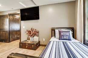 Stylish Lakefront Cabin in Zimmerman w/ Hot Tub!