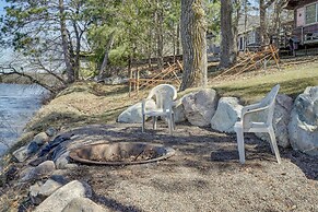 Stylish Lakefront Cabin in Zimmerman w/ Hot Tub!