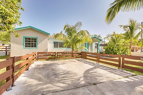 Hollywood Cottage Near Haulover Park: Pets Welcome