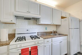 Hollywood Cottage Near Haulover Park: Pets Welcome