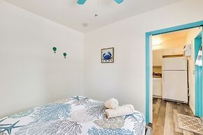 Hollywood Cottage Near Haulover Park: Pets Welcome