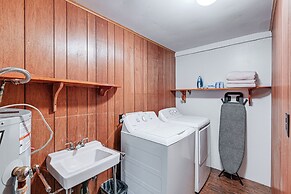 Family-friendly Home < 5 Mi to Downtown Nashville