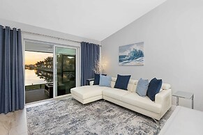 Cape Coral Duplex: Pool, Hot Tub, & Sunrise Views