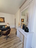 Duplex Confort Hôtel de Ville. 2 Bedrooms 2 Bathrooms