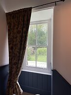 Stunning 2-bedroomed Cottage