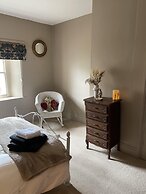 Stunning 2-bedroomed Cottage