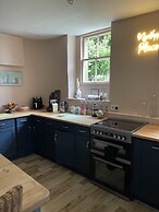 Stunning 2-bedroomed Cottage