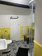 Stunning 2-bedroomed Cottage