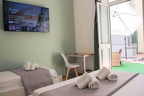 VPM room's central train station