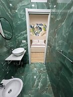 VPM room's central train station