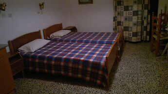 FANIA 2 ROOMS IN FRONT OF THE SEA