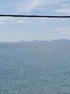 FANIA 2 ROOMS IN FRONT OF THE SEA